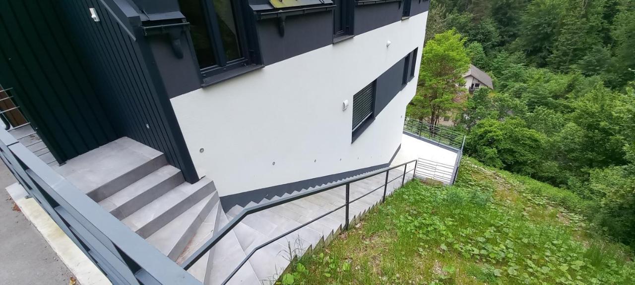Duplex Apartment *